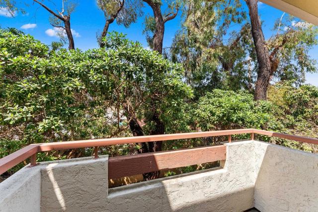 340 Isthmus Way, Oceanside CA: https://media.crmls.org/mediaz/a59d7636-02c6-4bbd-845b-8b6f3bdc9176.jpg