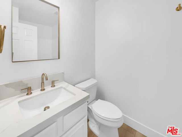 7840 Hillary Drive, West Hills CA: https://media.crmls.org/mediaz/a59e9b8a-960f-43c8-8172-bc982fbbd2ac.jpg