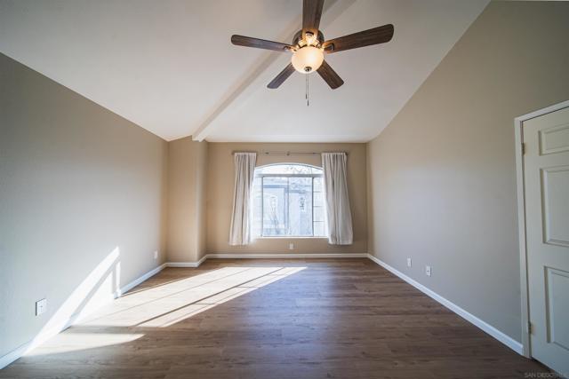 8625 Via Mallorca, La Jolla CA: https://media.crmls.org/mediaz/a59f684d-4ac4-44ee-ae4d-e6116d012249.jpg