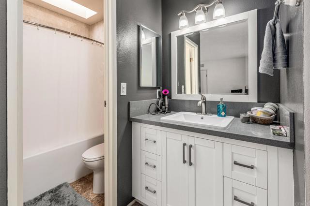 5366 Lake Murray Boulevard, La Mesa CA: https://media.crmls.org/mediaz/a5a016df-0984-474b-84e8-8d1a5467fc0b.jpg
