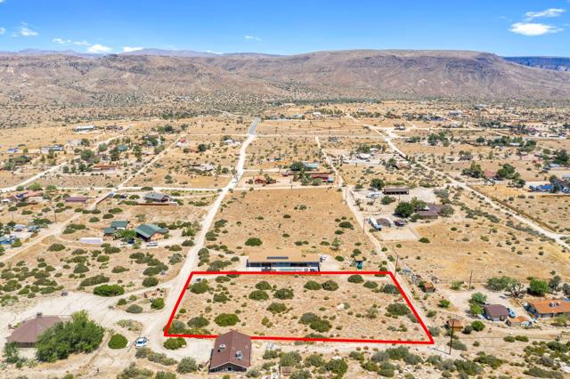 0 Minna Gombell Lane, Pioneertown CA: https://media.crmls.org/mediaz/a5a04427-24cf-4839-87e4-db76c1fd1078.jpg