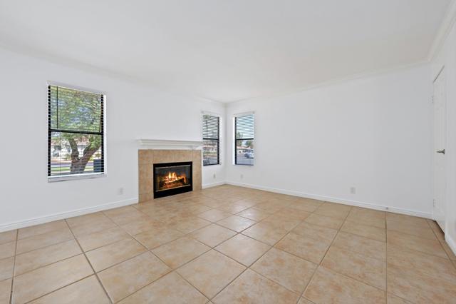Image 10 of 35 For 43376 Cook St  220