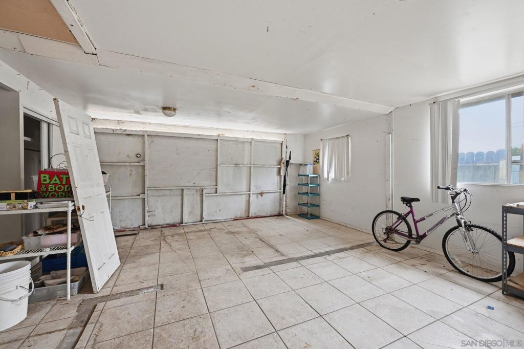 1271 Jefferson Ave - photo 10