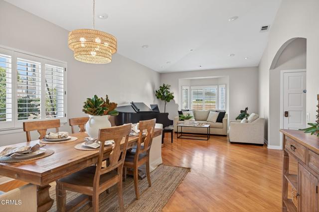 115 Cleveland Court, Ventura CA: https://media.crmls.org/mediaz/a5a12ceb-a24a-4a2c-ad95-5f09d52ed494.jpg