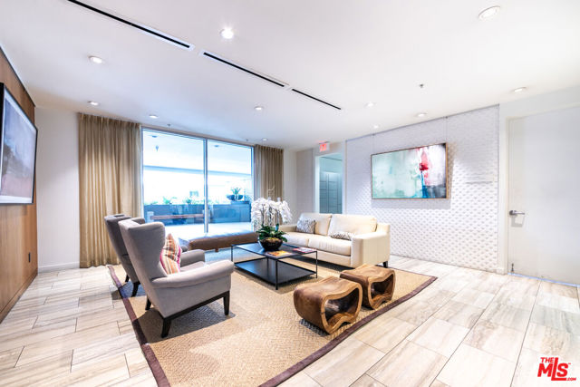 3119 Via Dolce, Marina del Rey CA: https://media.crmls.org/mediaz/a5a308f4-b2ac-4d3d-ab4e-48a302a97a20.jpg