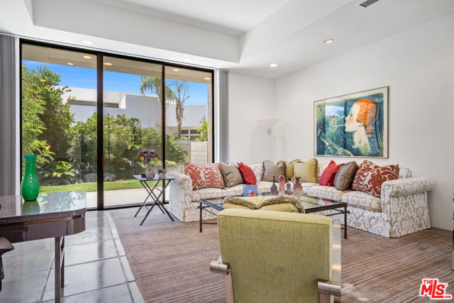 6 Rocky Lane, Rancho Mirage CA: https://media.crmls.org/mediaz/a5a32dec-b83d-4ea7-9038-b305ce0d73e4.jpg