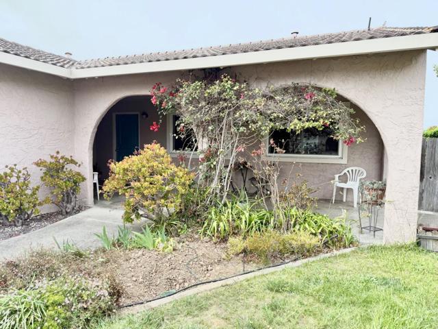 74 Meadow Terrace, Watsonville CA: https://media.crmls.org/mediaz/a5a43590-fb2d-423e-8c0e-c8d3095865d6.jpg