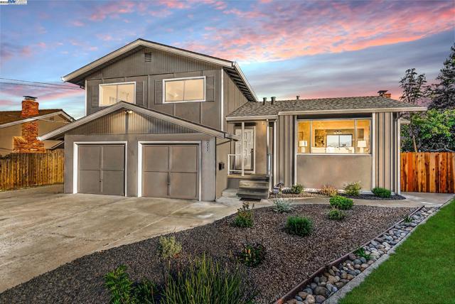 1933 Riverbank, Castro Valley CA: https://media.crmls.org/mediaz/a5a45aeb-5695-4438-b567-2a056372f9aa.jpg