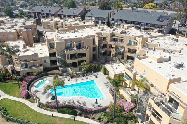 817 Kalpati Circle, Carlsbad CA: https://media.crmls.org/mediaz/a5a4f217-78e7-4adf-85ea-02063e3b5f2b.jpg