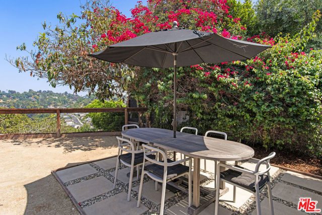 2044 Panamint Drive, Los Angeles CA: https://media.crmls.org/mediaz/a5a6040c-30eb-44a8-affb-b08ff4c8ff3a.jpg