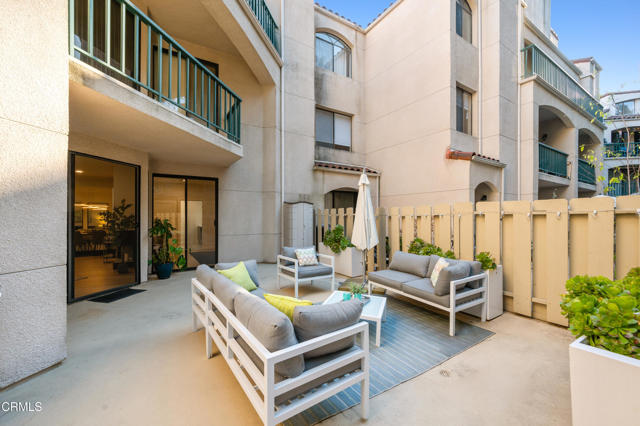 4201 Via Marisol, Los Angeles CA: https://media.crmls.org/mediaz/a5a60876-f0e7-4499-b923-dc16bbb709dd.jpg