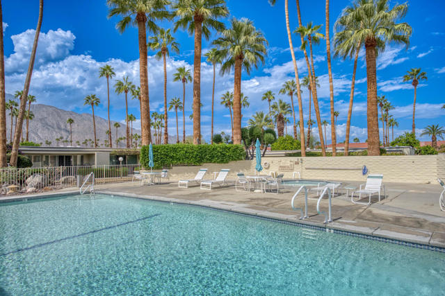 1881 S Araby Drive, Palm Springs CA: https://media.crmls.org/mediaz/a5a76dc4-3136-42a8-8ab3-24e4f17c7dfb.jpg