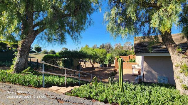 Detail Gallery Image 9 of 12 For 351 Sheila Ln, Fallbrook,  CA 92028 - 3 Beds | 2 Baths