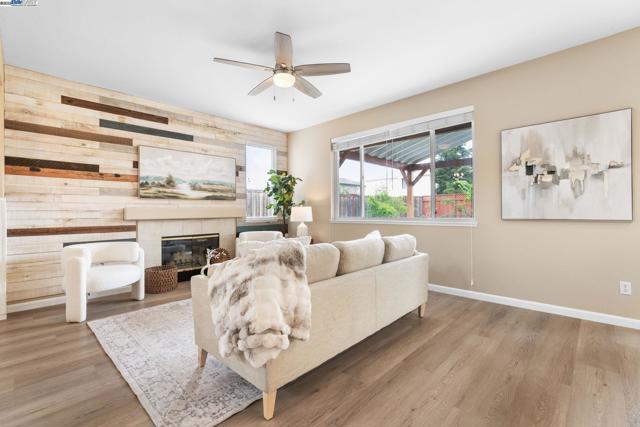 Image 15 of 60 For 6953 Bear Creek Dr