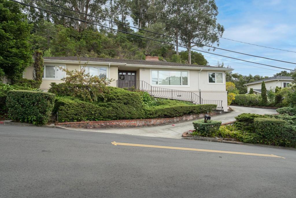 2726 El Prado Road
