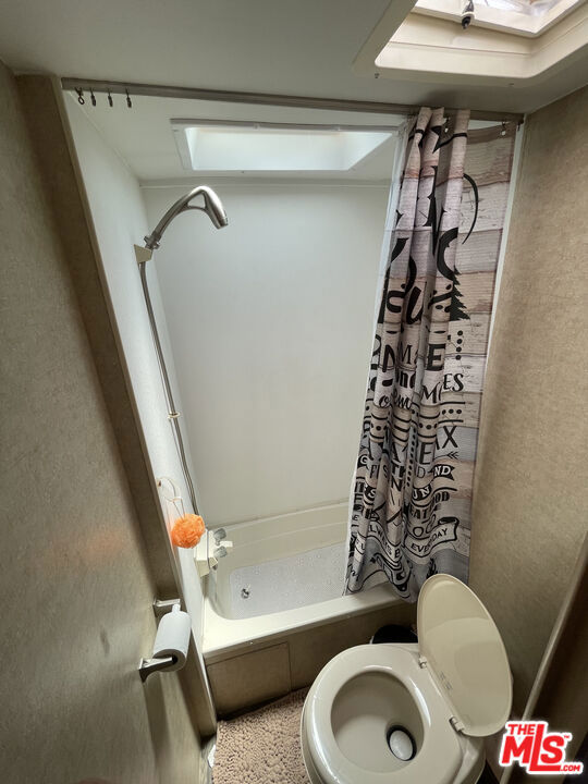 8144 Jefferson Street, Mojave CA: https://media.crmls.org/mediaz/a5a9ce58-60b2-423e-a012-6f11edca2736.jpg