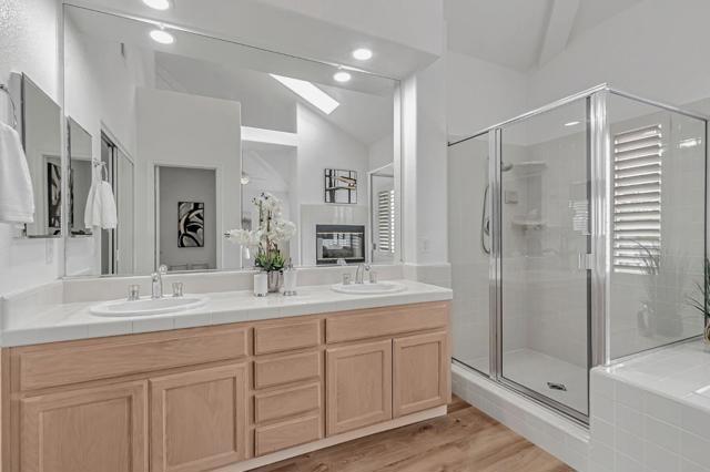 2122 Vizcaya Way, Campbell CA: https://media.crmls.org/mediaz/a5aa5f3e-d6c7-4c9f-aa41-46520f0ffb08.jpg