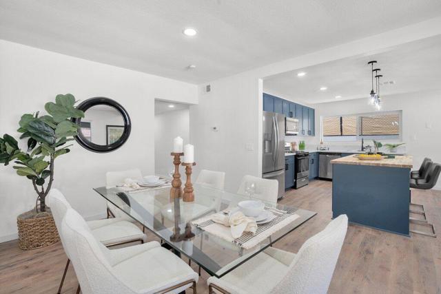 51480 Avenida Obregon, La Quinta CA: https://media.crmls.org/mediaz/a5ab9eb2-9abe-44b6-acd7-7d83046fb86a.jpg