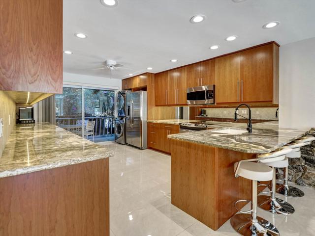 197 W Via Lola #6, Palm Springs, CA 92262
