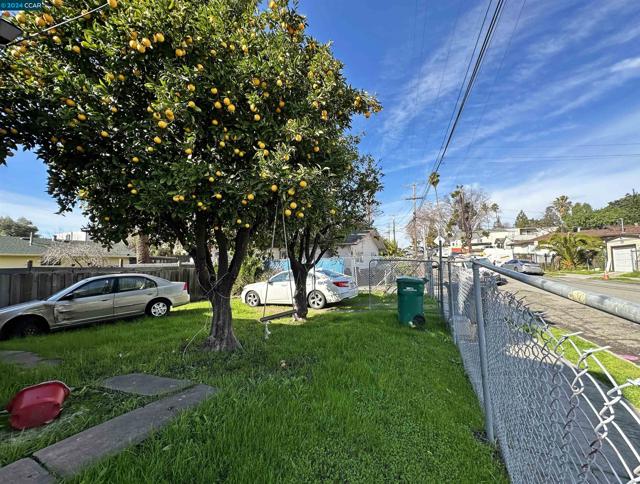 3341 72Nd Ave, Oakland, California 94605, ,Multi-Family,For Sale,72Nd Ave,41047718