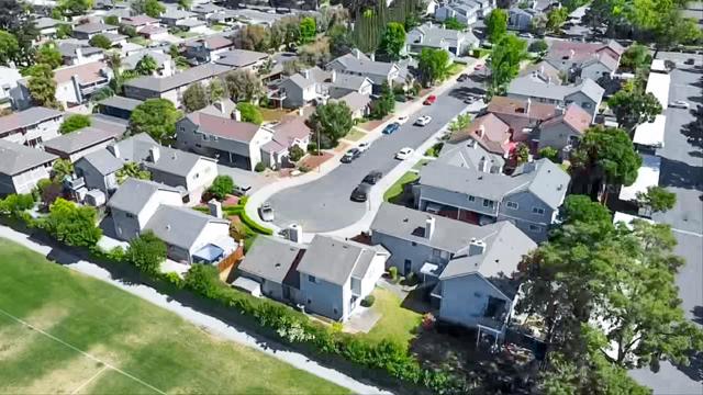 4965 Edgar Court, San Jose CA: https://media.crmls.org/mediaz/a5ac0035-96f5-41c7-91ce-6ad4116083f8.jpg