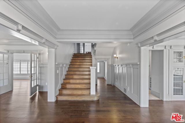 344 S Kingsley Drive, Los Angeles CA: https://media.crmls.org/mediaz/a5ac5a6e-2f37-4224-a410-930383d34607.jpg