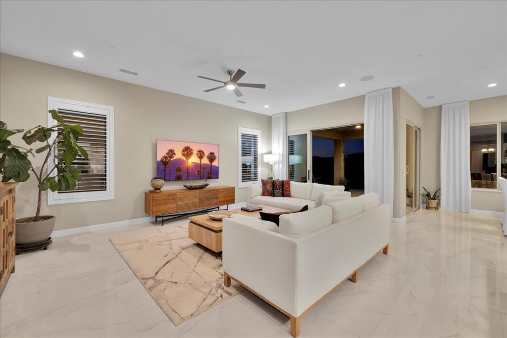 MLS #219137528DA image #9