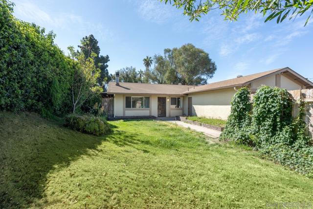 4975 Whipple Way, San Diego CA: https://media.crmls.org/mediaz/a5ac77a3-221a-494b-bbc7-6b3c14e8f449.jpg