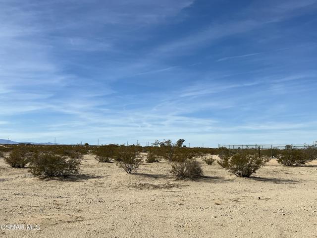 3904 Agua Avenue, 29 Palms CA: https://media.crmls.org/mediaz/a5ac8baa-f026-4206-8b73-10cb203e8de7.jpg