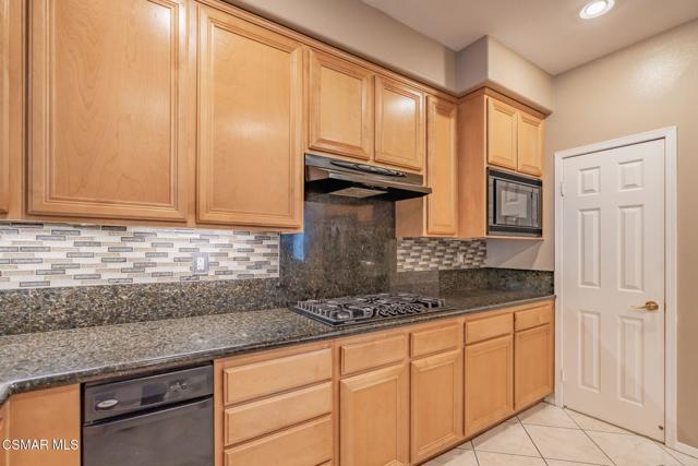 4260 Crabapple Court, Moorpark CA: https://media.crmls.org/mediaz/a5acc2b6-a6b7-4c29-a363-f4c91553f975.jpg
