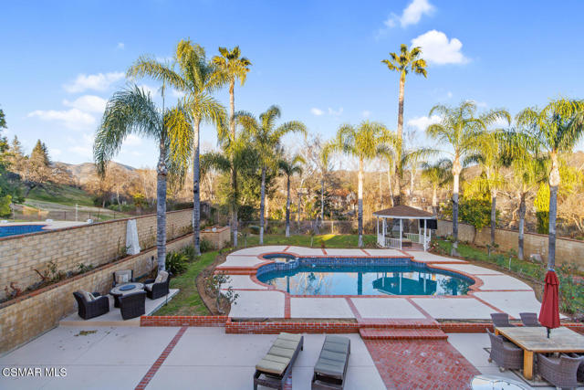 29201 Laro Dr Agoura Hills CA-large-045-