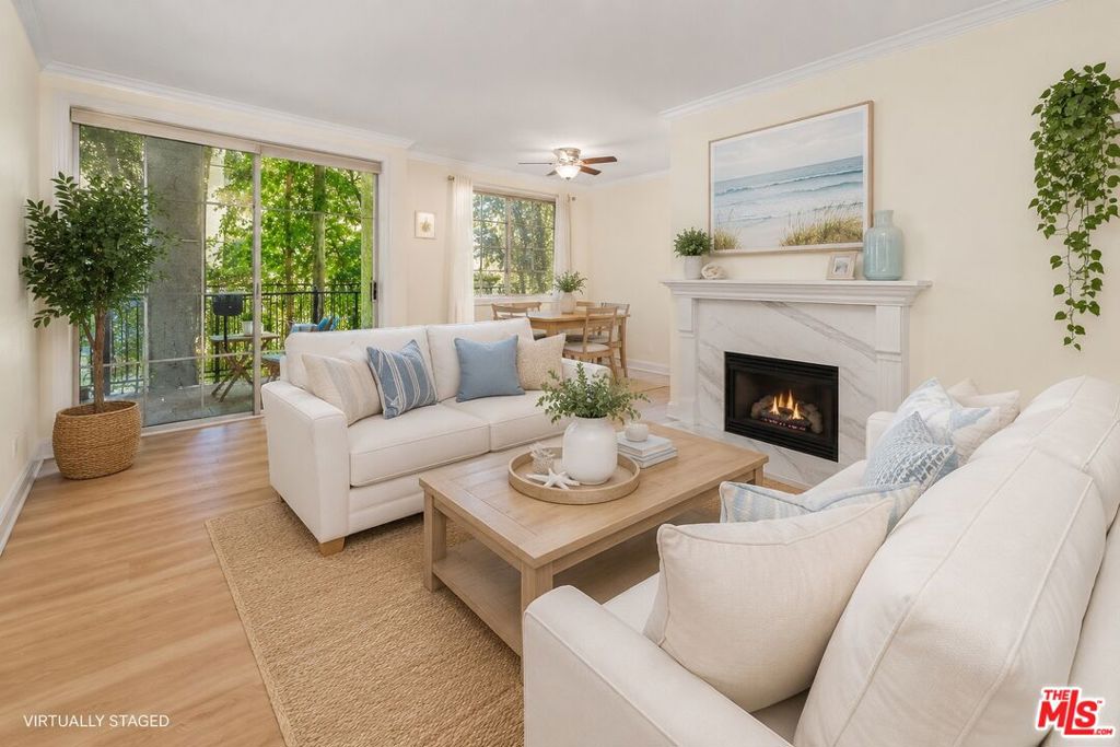 1375 Kelton Avenue #104