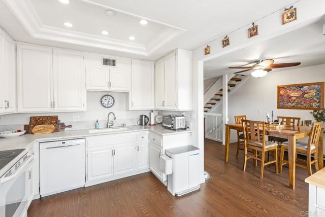 Detail Gallery Image 21 of 34 For 6986 Caminito Perico, San Diego,  CA 92119 - 2 Beds | 2/1 Baths