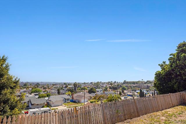 Detail Gallery Image 23 of 65 For 6447 Seascape Dr, San Diego,  CA 92139 - 4 Beds | 2 Baths