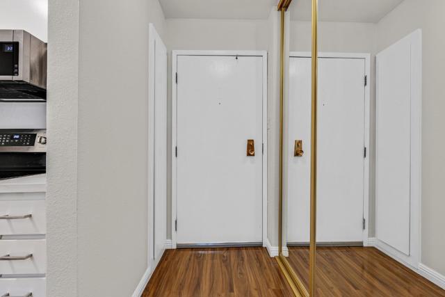 6109 Shelter Creek Lane, San Bruno CA: https://media.crmls.org/mediaz/a5ae633d-c0e2-46e9-a034-c5be05b635fb.jpg