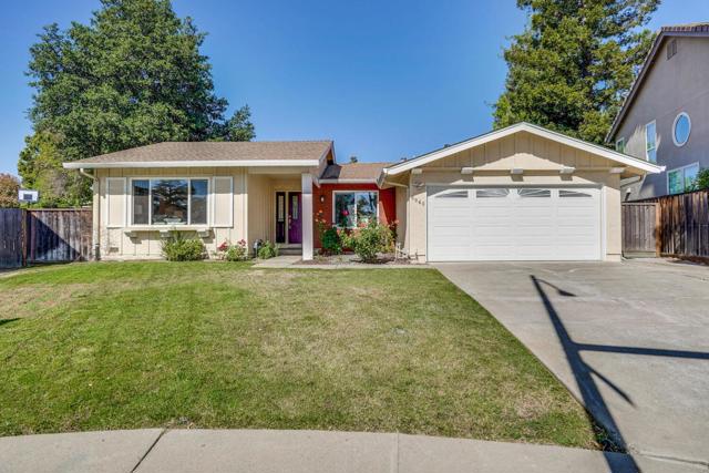 6940 Windsor Way, San Jose CA: https://media.crmls.org/mediaz/a5aff325-8181-4668-8c49-7f4563f5fe1f.jpg