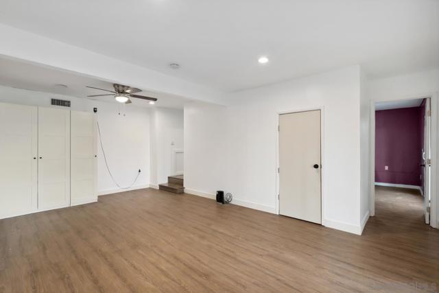 Image 21 of 46 For 8553 Gardena Rd