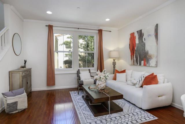 878 Luz Del Sol Loop, Milpitas CA: https://media.crmls.org/mediaz/a5b0ade1-22f9-419f-8f89-8a12a7041da4.jpg