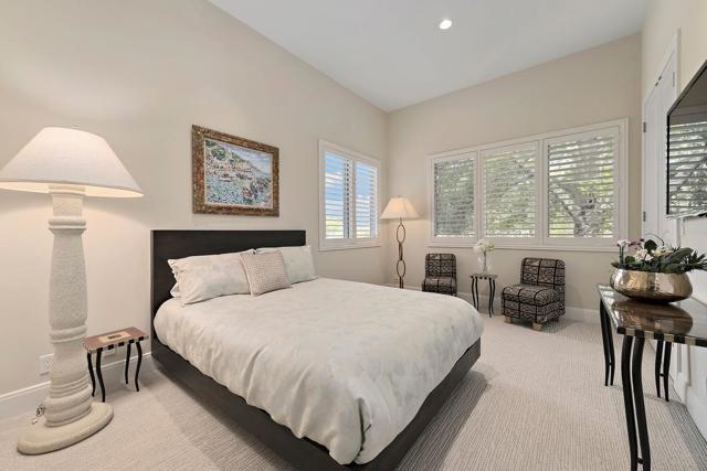 19 Susan Gale Court, Menlo Park CA: https://media.crmls.org/mediaz/a5b0e455-da22-4c84-a7f2-4eb0fecc33dc.jpg