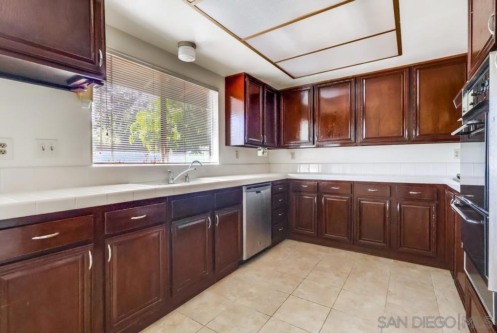 MLS #250042910SD image #23