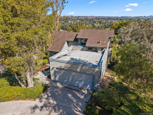 4621 Villas Court, Bonita CA: https://media.crmls.org/mediaz/a5b1495c-e03f-4892-9c17-c434efc6635b.jpg