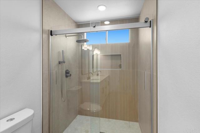 Detail Gallery Image 31 of 63 For 1916 Rosewood St, Vista,  CA 92081 - 3 Beds | 2/1 Baths