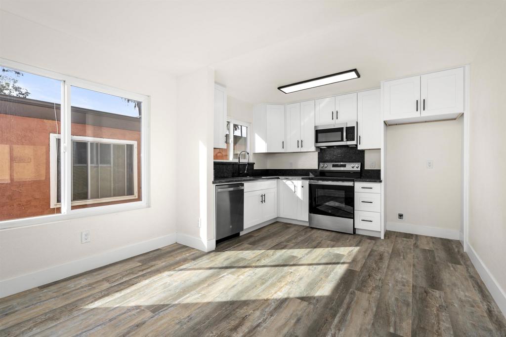 1611 Pentecost Way - photo 8