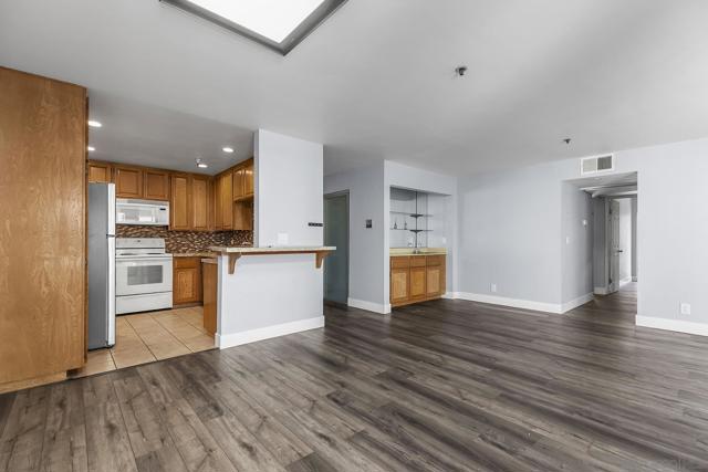 5705 Friars Rd, San Diego CA: https://media.crmls.org/mediaz/a5b1cf5f-9836-4614-8bf5-206562580b49.jpg