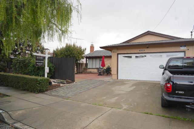26280 Adrian Avenue, Hayward CA: https://media.crmls.org/mediaz/a5b26c05-8749-4e53-9f46-40e3e00c4eef.jpg
