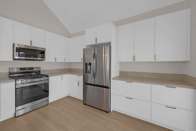 863 English Holly Lane, San Marcos CA: https://media.crmls.org/mediaz/a5b2a9b6-eb91-4c42-9452-36d92a89c7ec.jpg