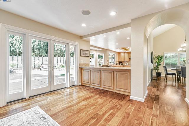 38957 Altura Street, Fremont CA: https://media.crmls.org/mediaz/a5b2b0df-7101-441f-a657-4adafd9356eb.jpg