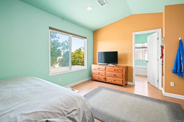 Detail Gallery Image 37 of 48 For 4499 Pebble Beach Dr, Oceanside,  CA 92057 - 4 Beds | 3 Baths