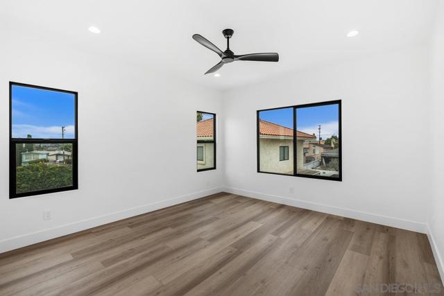 1826 Galveston St, San Diego CA: https://media.crmls.org/mediaz/a5b3a754-d4d5-4bc3-b3a2-d4c076c9701e.jpg