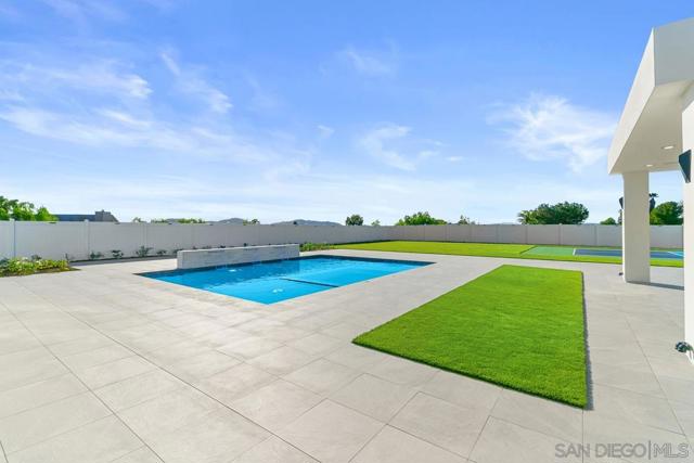 41955 Altanos Road, Temecula CA: https://media.crmls.org/mediaz/a5b3ce5c-e4e2-4d9b-81b0-9d11199534c3.jpg